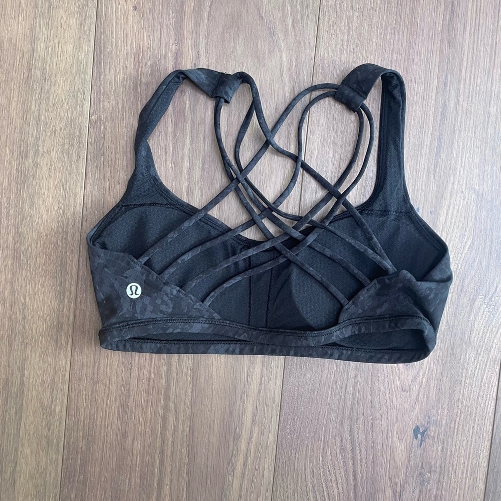 Lululemon bra